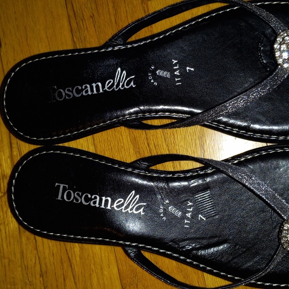 Toscanella Made in Italy Size 7 Black Thong Sandals Bling Rhinestone Studs - Picture 4 of 7